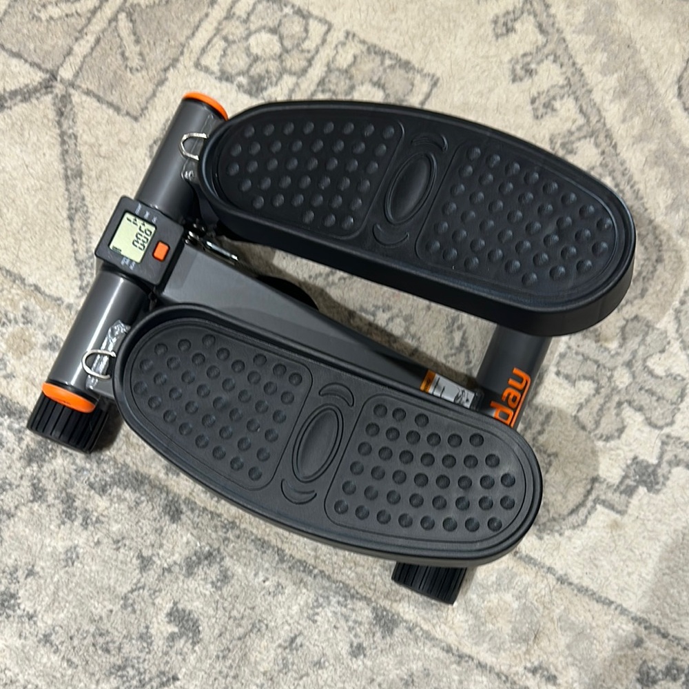 Nice Day Mini Stair Stepper with Resistance Bands